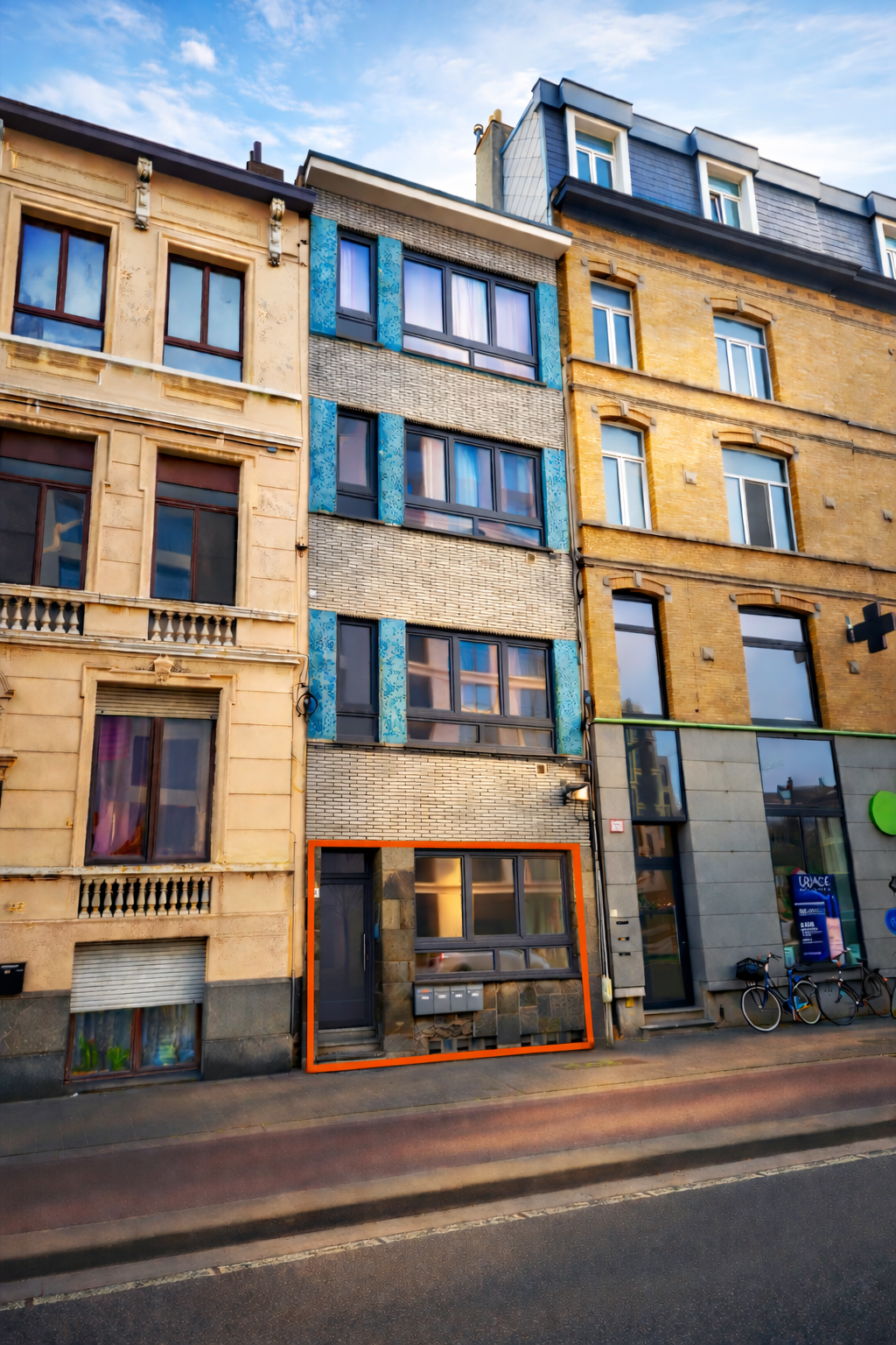 Buitenaanzicht gebouw Plantin en Moretuslei